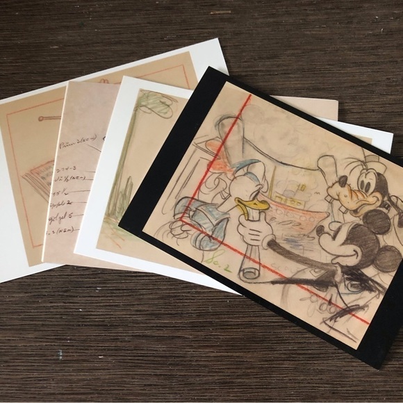 Disney Classic Movie Postcards: Mickey Mouse and Friends 5 pack. - Picture 1 of 7